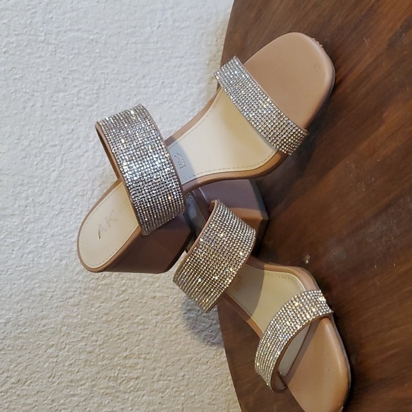 AK- Womens Nude Sparkle Rhinestone Crystal Heels Bling CUTE Sz.7 - Picture 1 of 11